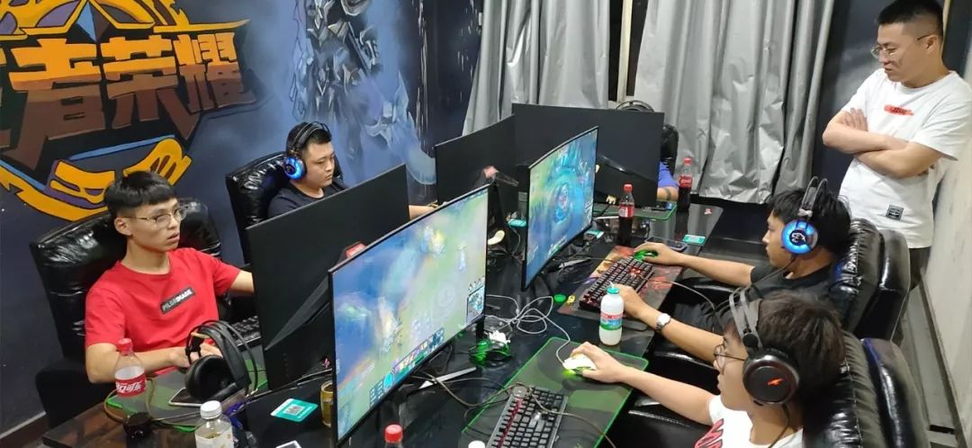 了更多的自 了更多的自